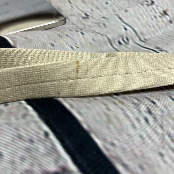 Coach Gold Metallic and Cream Crossbody Bag. - Picture 11 of 11